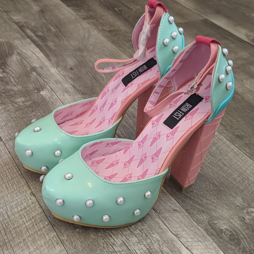 Iron fist platforms